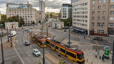 Warszawa: samochód Służby Ochrony Państwa zderzył się z tramwajem