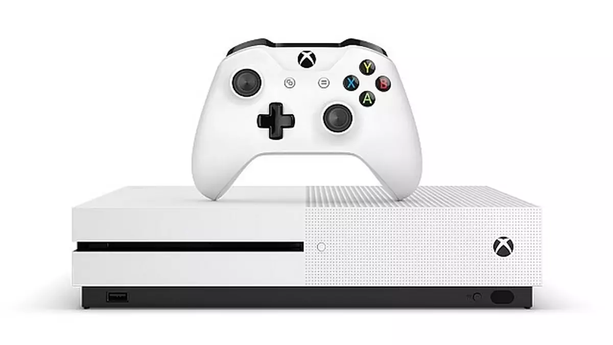 Xbox One: wsparcie dla myszki i klawiatury już niedługo, obiecuje Microsoft