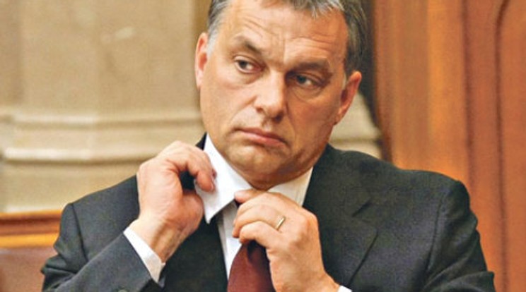 Orbán elvenné a pártok pénzét