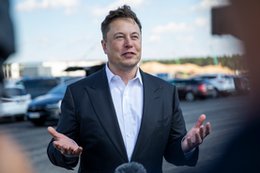 Elon Musk chce, by kolejna Tesla unosiła się nad ziemią. "Tak bez ryzyka, że zabije ludzi"