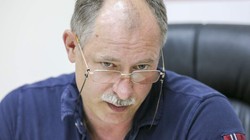 Były "bojowe nietoperze", są "zarażone komary". Żdanow kpi: Rosja zaraz poinformuje o desancie z kosmosu