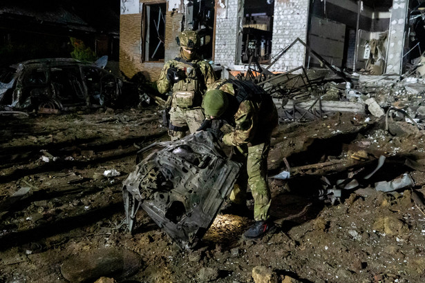 Charków, Ukraina. Budynek Park Hotel został trafiony rosyjskim pociskiem, prawdopodobnie S-300