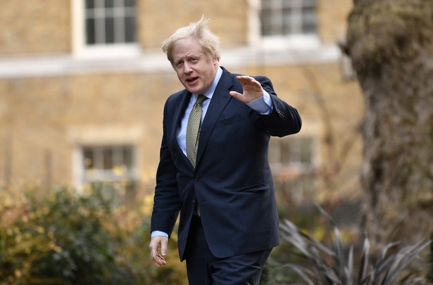 Największe zwycięstwo wyborcze konserwatystów od 1987 r. daje Borisowi Johnsonowi spore pole manewru w polityce wewnętrznej