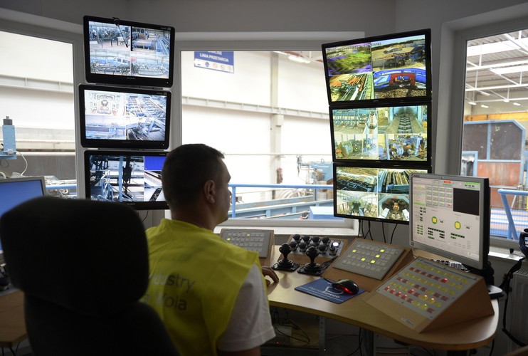 Całkowitą zdolność produkcyjną tartak osiągnie za dwa lata. Wtedy zakład w Stalowej Woli będzie mógł przerabiać aż 400 tys. m sześc. drewna rocznie. <br><br>(dd/kru) PAP/Darek Delmanowicz