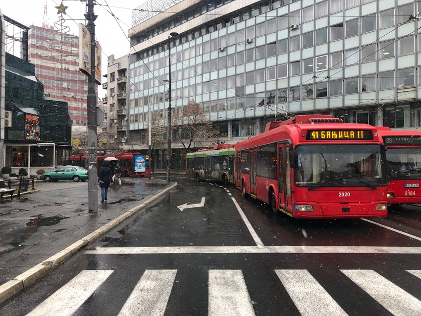 Trole blokirale saobraćaj