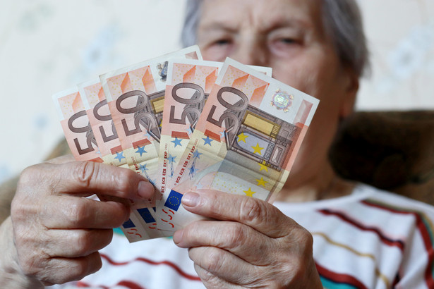 Jeśli pracowałeś w kilku państwach Unii Europejskiej lub też EFTA to możesz otrzymywać osobne emerytury lub też renty z każdego państwa