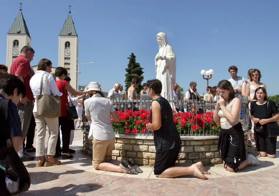 Prema crkvenim podacima, ovo mesto je od 1981. godine posetilo 50 miliona ljudi