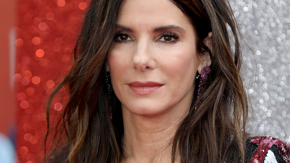 Sandra Bullock w rozmowie z "Sunday Times" potwierdziła, że trwające przez dekady molestowanie kobiet przez Harveya Weinsteina było w Hollywood tajemnicą poliszynela. Aktorka, która z producentem nie pracowała ani razu, przyznała, że nie nakręciła z nim filmu, bo się go bała.