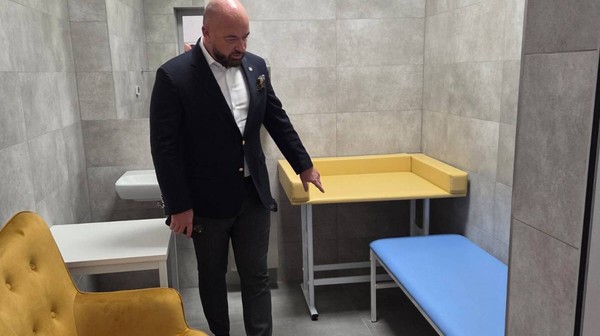 Załatwianie formalności przez matkę z małym dzieckiem nie będzie teraz przy ul. Zapolskiej problemem.