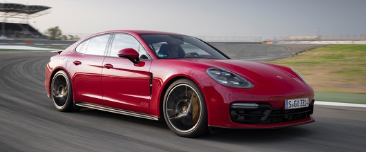 Porsche Panamera GTS - rodzinna rakieta