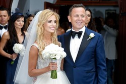 Milioner i celebrytka już po ślubie. Izabela Janachowska i Krzysztof Jabłoński powiedzieli "tak"