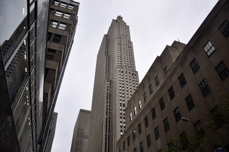 GE Building to jeden z 19 budynków tworzących Rockefeller Center. Na 70. piętrze znajduje się punkt widokowy - Top of the Rock. 