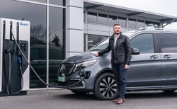 Elektrycznym Mercedesem z Warszawy do Berlina? Zasięg to nie wszystko