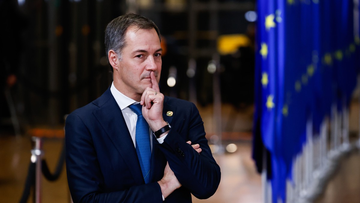Strychnina w przesyłce do premiera Belgii. To nie może być nowa normalność [Źródło: Onet]
