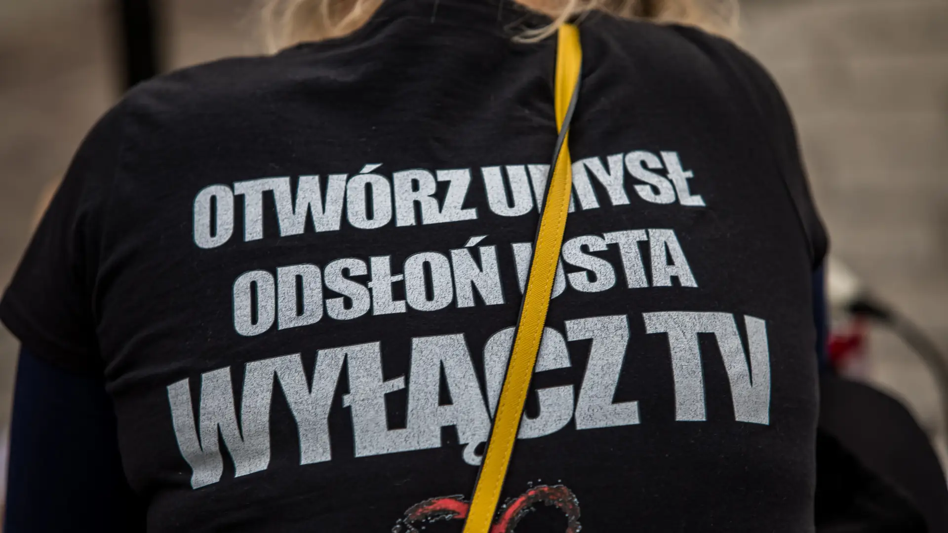 Polacy w czołówce niechętnych szczepieniom na COVID-19. Sceptyków przybywa na całym świecie