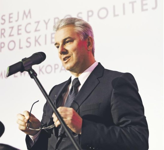 Cezary Grabarczyk pogratulował nagrodzonym w imieniu marszałek Sejmu Ewy Kopacz./ fot. Wojtek Górski