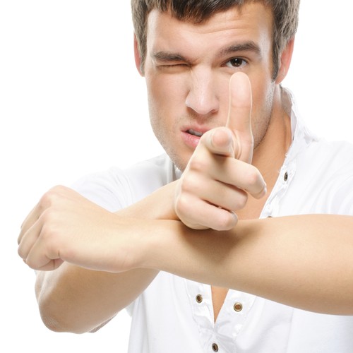 Mowa ciała - najbardziej irytujące gesty