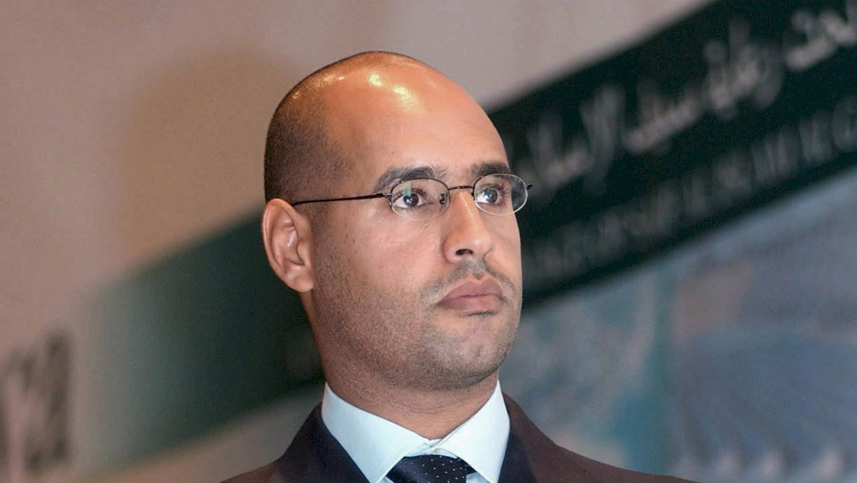 Na karę śmierci za zbrodnie wojenne popełnione w 2011 r. skazał dziś sąd w Trypolisie Saifa al-Islama, syna byłego libijskiego dyktatora Muammara Kadafiego. Taki sam wyrok usłyszało również ośmiu byłych wysokich rangą funkcjonariuszy państwowych, w tym premier i szef wywiadu.