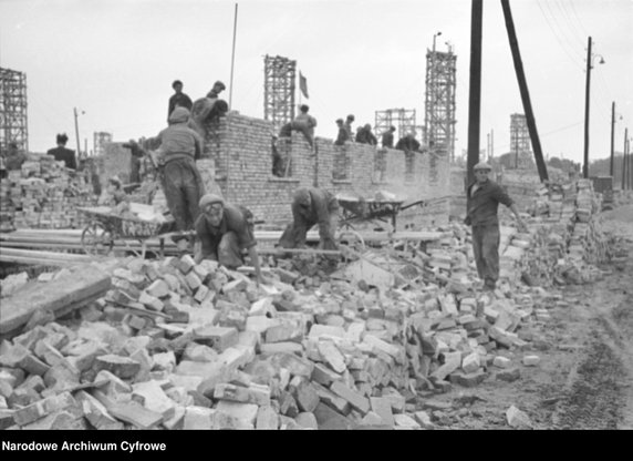 Budowa zakładów przemysłowych i osiedla mieszkaniowego Nowa Huta  - rok 1950