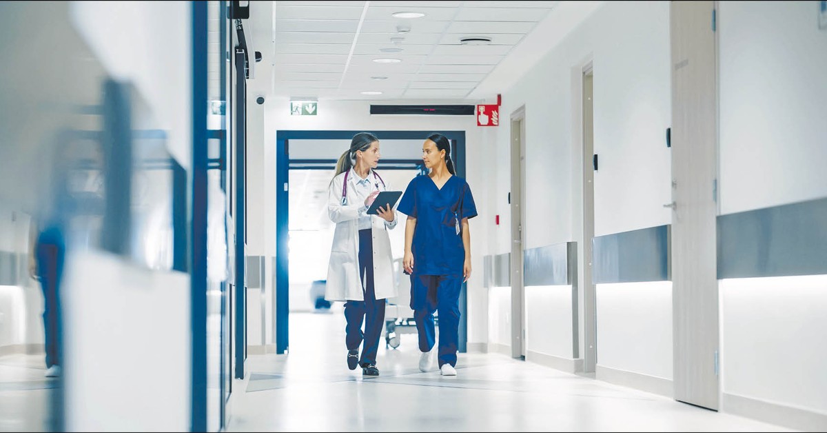 Szpitale powiatowe podpisały aneksy z NFZ, bo nie miały wyjścia