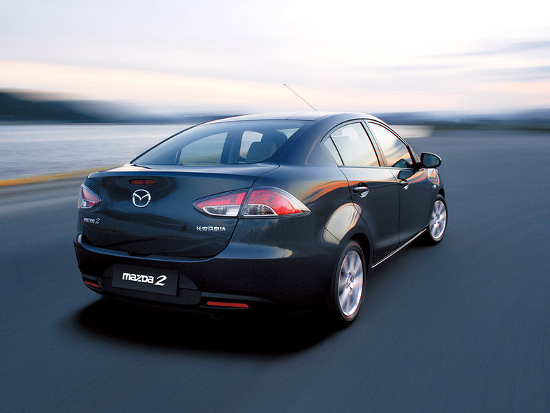 Mazda 2: prezentujemy kolejnego małego sedana