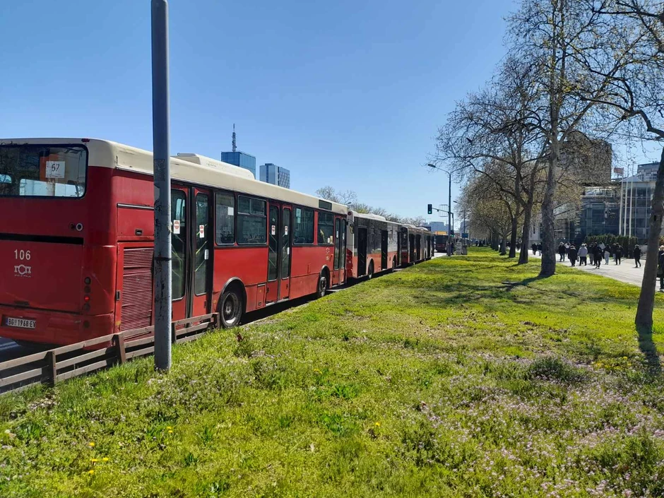 Veliki broj autobusa  javnog prevoza ostao je blokiran na Novom Beogradu