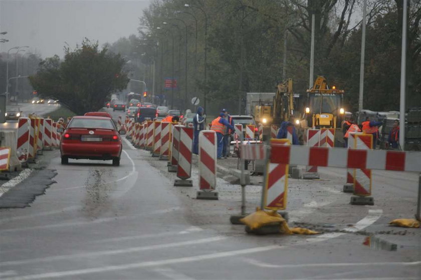 Będą promować spóźnione remonty