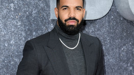 Drake újra megmutatta kétéves kisfiát, akiről évekig nem tudott senki – fotó