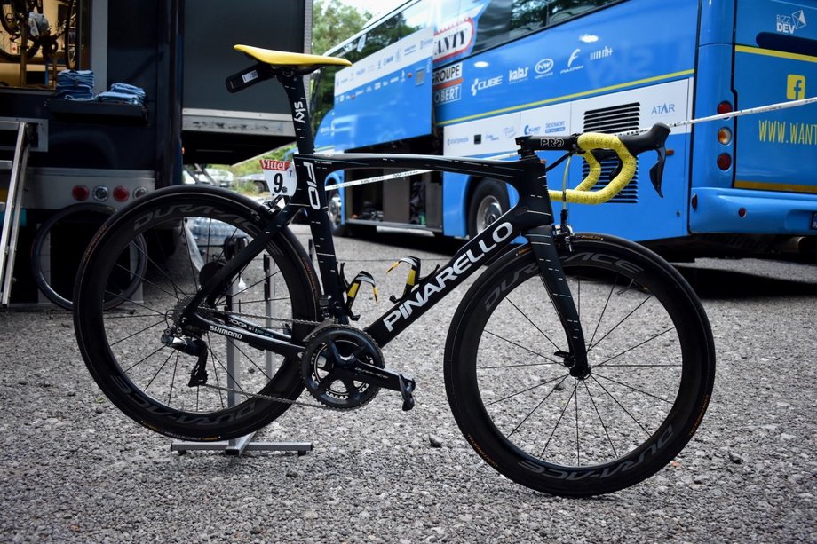 Rower Pinarello Dogma F10, na którym Walijczyk Geraint Thomas z Team Sky ściga się w Tour de France