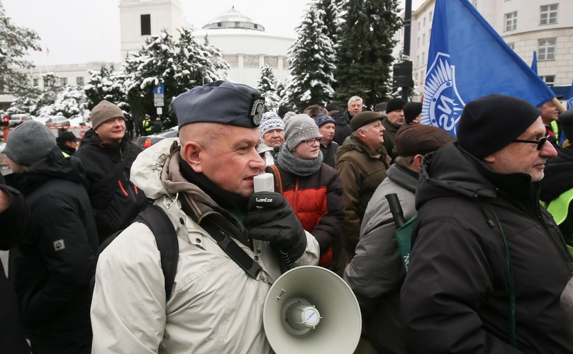 PROTEST EMERYTÓW SŁUŻB MUNDUROWYCH