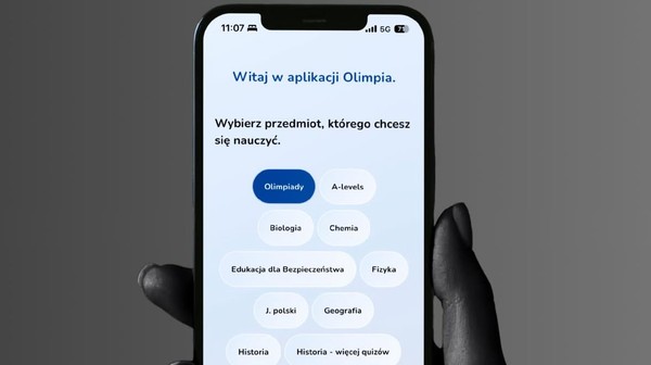 Aplikacja jest intuicyjna i działa offline, a do nauki i powtarzania materiału można wracać w dowolnym momencie.