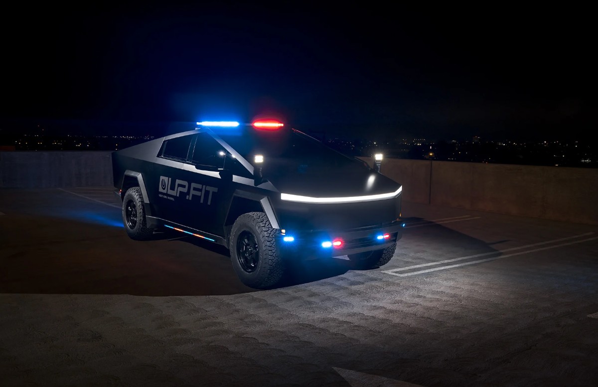 Policja w Las Vegas dostała flotę Cybertrucków Tesli. To oni za tym stoją