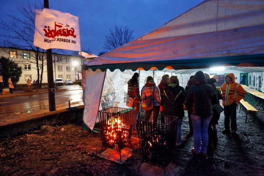 Miasteczko namiotowe przed KWK Bobrek-Centrum