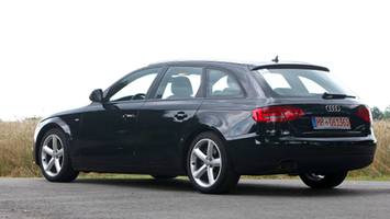 Czy to faktycznie "motoryzacyjny złom"? Nastoletnie auta, które nadal budzą podziw