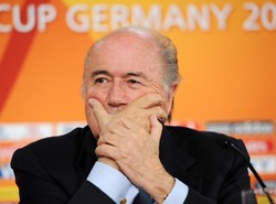 Blatter przedstawił program walki FIFA z korupcją