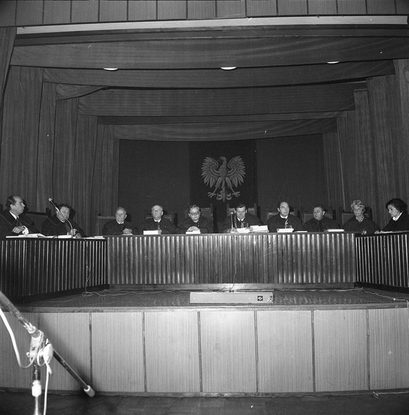 Skład sędziowski podczas procesu "wampira z Zagłębia"