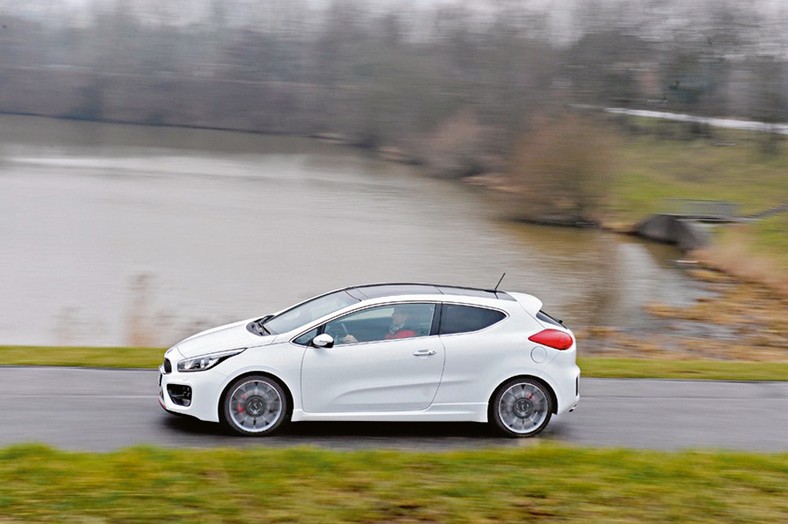 Porównanie: Kia pro ceed GT Opel Astra GTC VW Scirocco