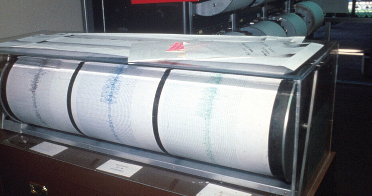 Seismograph public domain