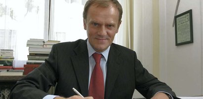 Tusk się chwali, jaki jest wspaniały