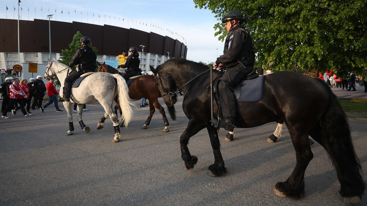 Tak fińska policja przywitała Polaków. Wystawili "ciężką jazdę"