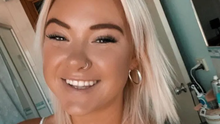 Nikkiine pretrvávajúce menštruačné bolesti viedli k šokujúcej diagnóze rakoviny krčka maternice.