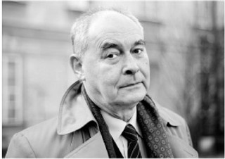 Król: Dworki albo kurniki, czyli wakacje w kraju