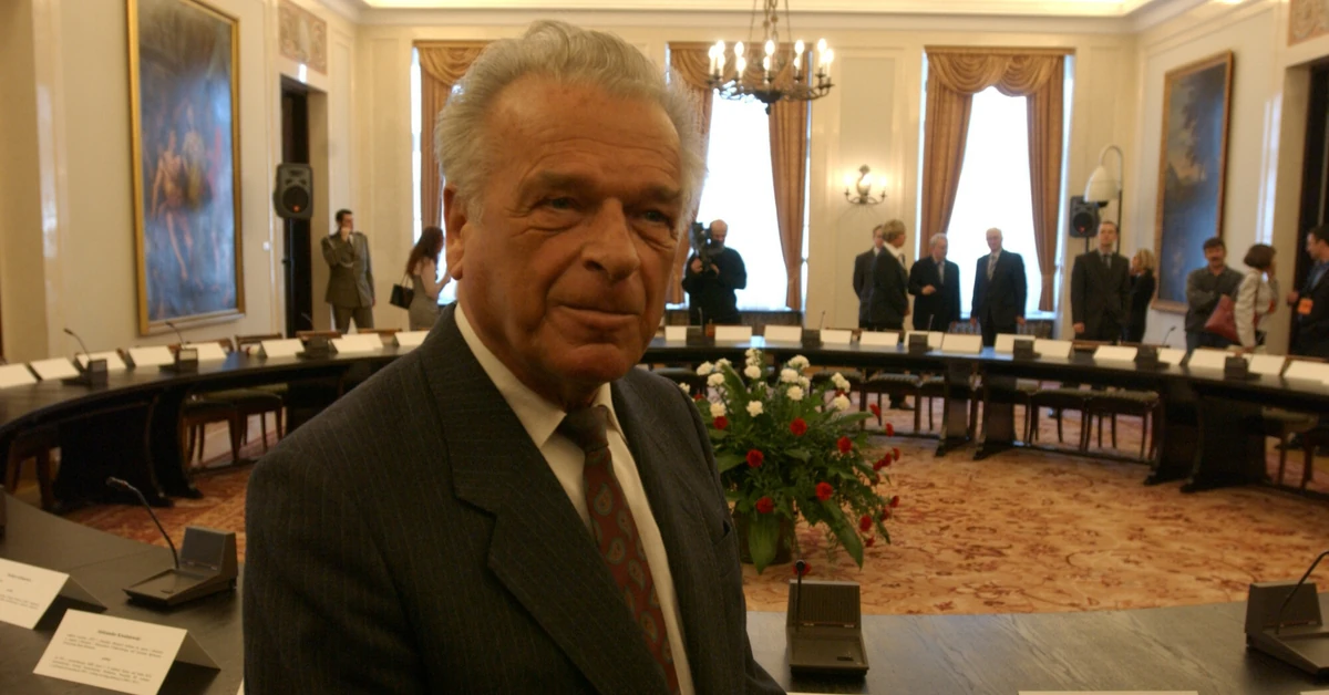 Grób Czesława Kiszczaka. Tylko tu chciano go pochować [FOTO]