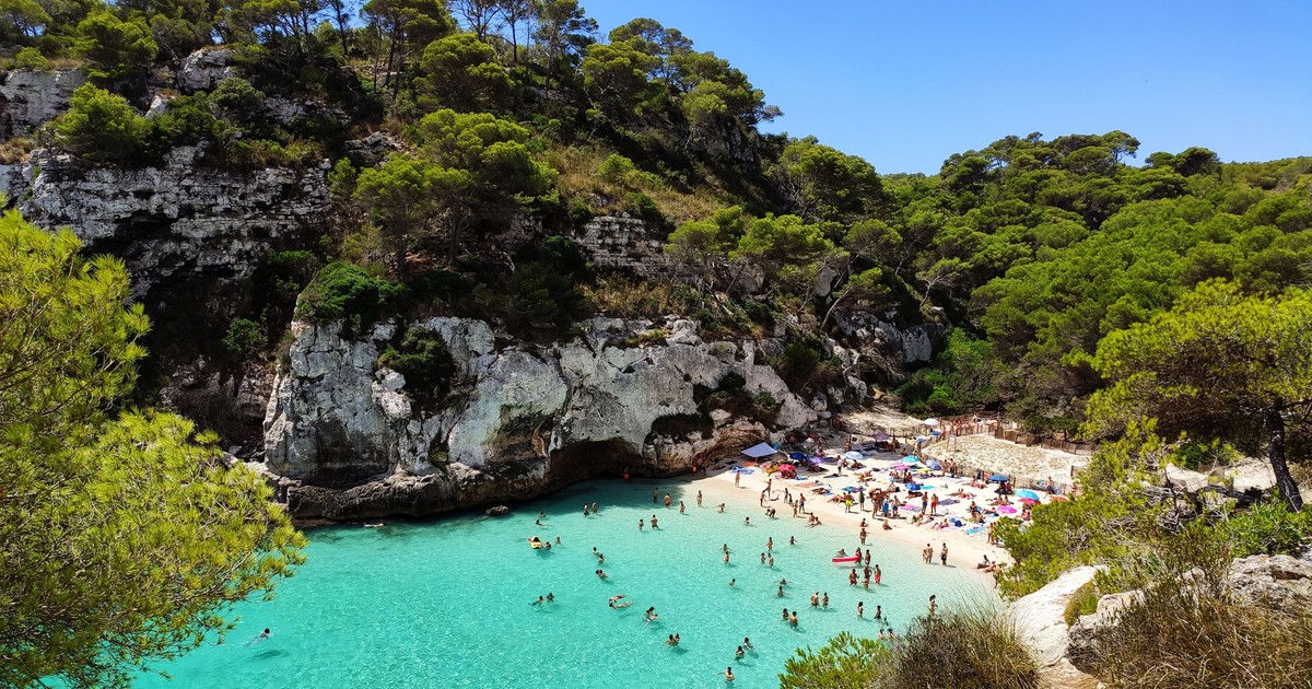 Más restricciones en las islas españolas.  Fuertes multas esperan a los turistas