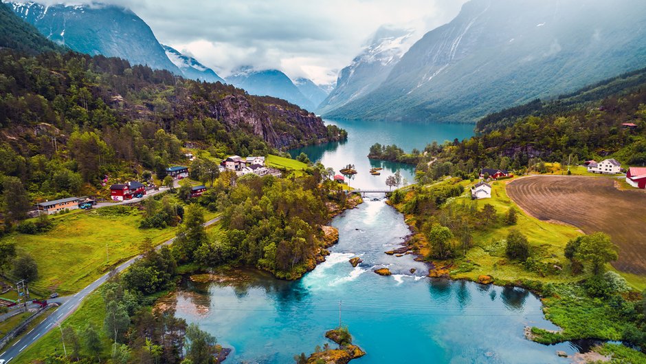 Jezioro Lovatnet w Norwegii (zdjęcie ilustracyjne)