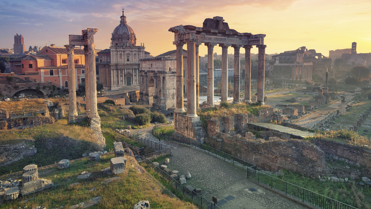 Według ekspertów pod rzymskim wzgórzem Oppio niedaleko Koloseum, a także w innych punktach Wiecznego Miasta mogą znajdować się "drugie Pompeje". Poinformowała o tym w poniedziałek przedstawicielka urzędu nadzoru nad zabytkami archeologicznymi.