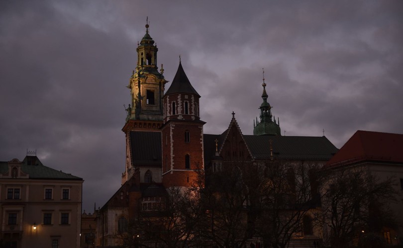 EKSHUMACJA CIAŁ PARY PREZYDENCKIEJ NA WAWELU