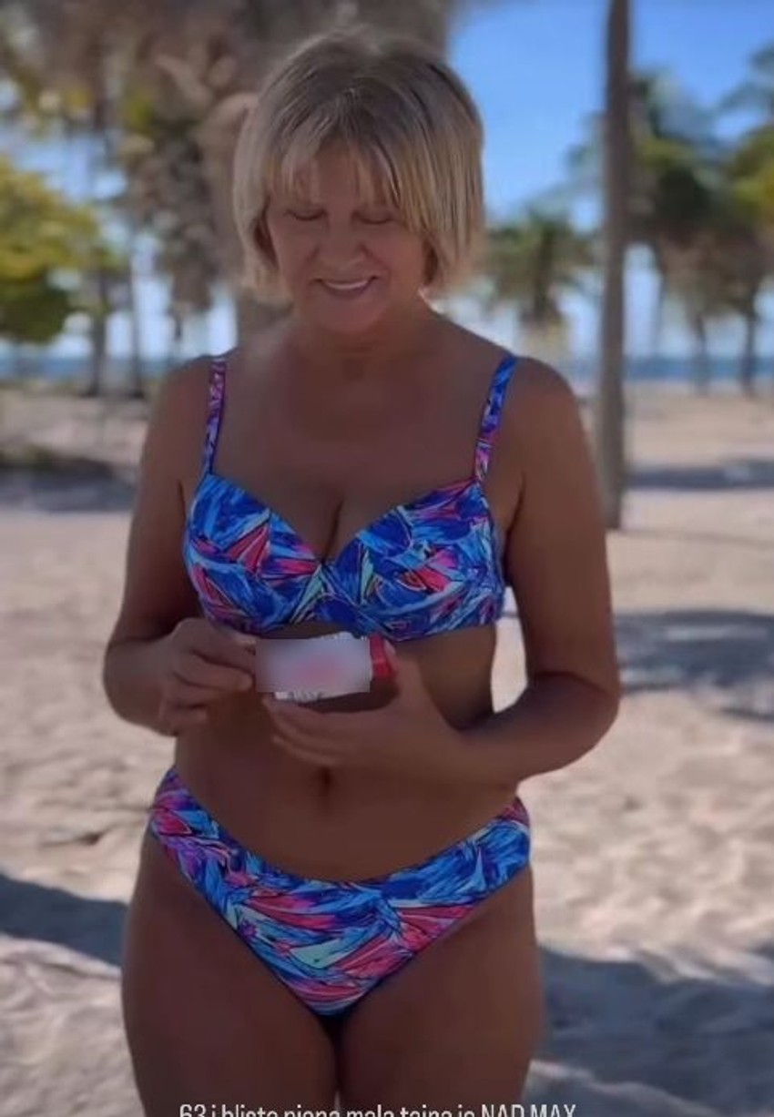 Skinula se majka Stanije Dobrojević: Slavica u kupaćem kostimu i svi gledaju kako ovako dobro izgleda