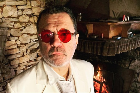 "OVO JE BIO MOJ POSLEDNJI NASTUP" Pevač bio na rubu siromaštva i lečio se od alkoholizma, pa doneo odluku da se povuče sa scene: "Priči je kraj"