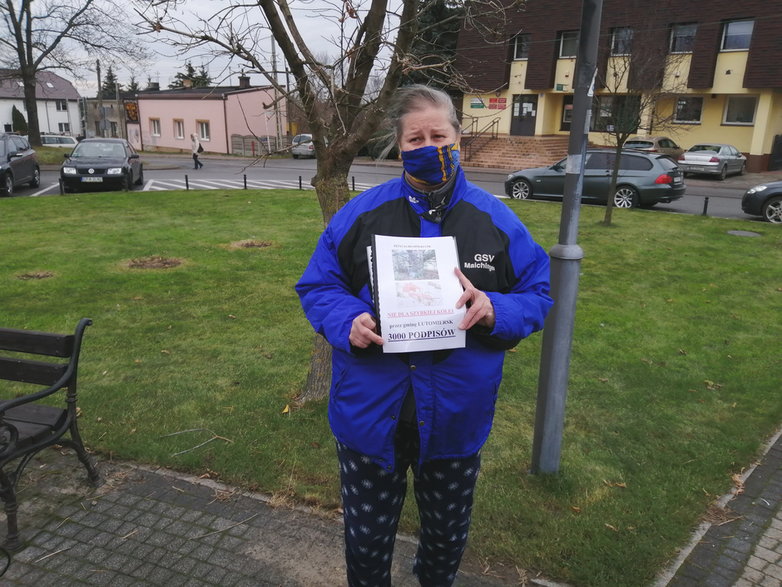 Mieszkańcy Lutomierska i okolic protestują ws. przebiegu KDP